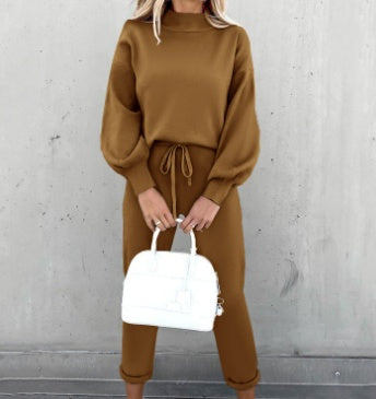 Ensemble maille caramel, col montant et manches larges