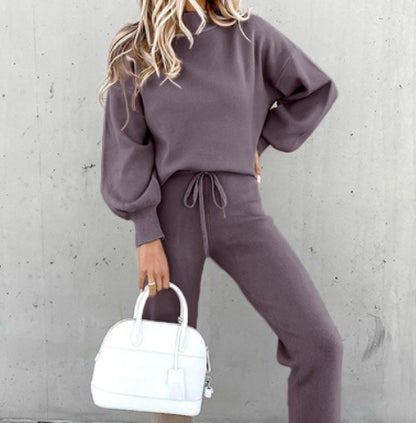 Ensemble maille mauve, pull col montant et pantalon