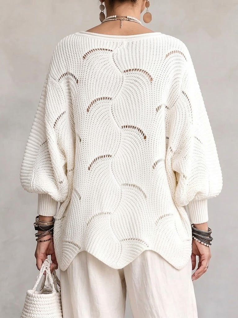 Pull ajouré blanc porté, vue de dos